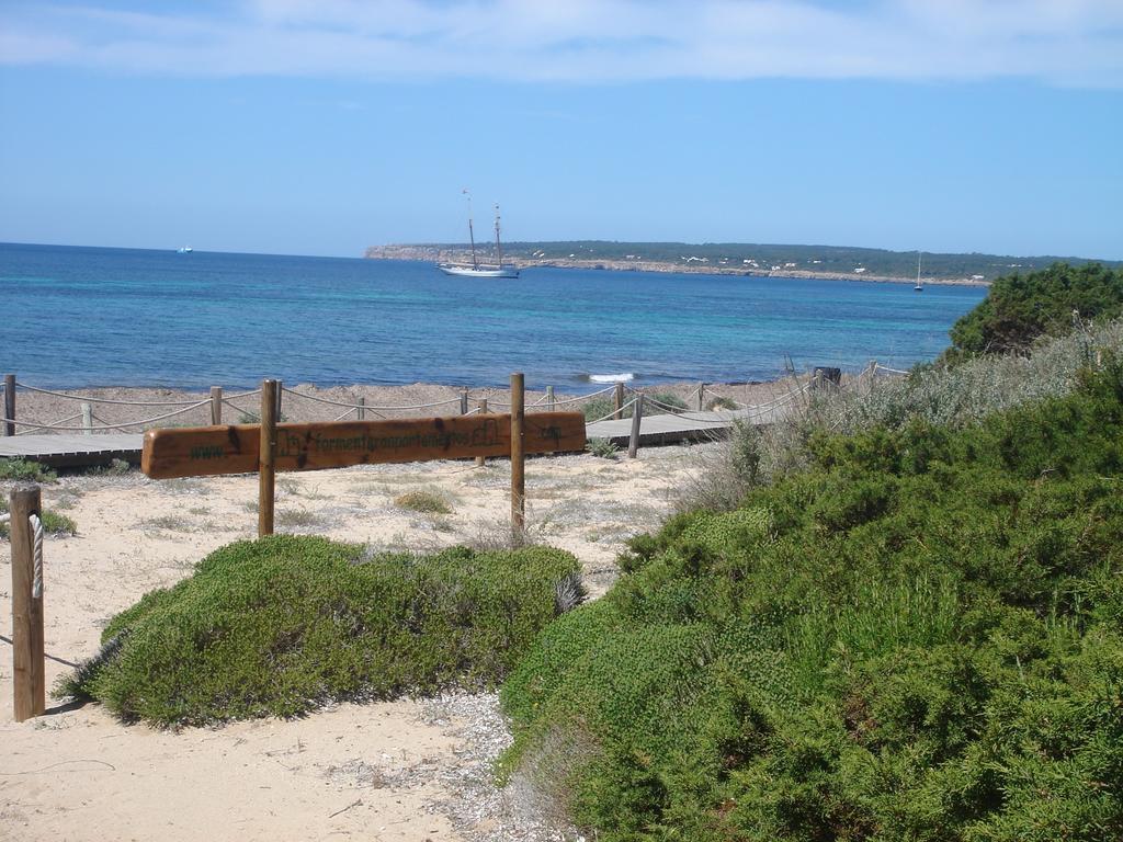 Meridium Formentera By Tentol Hotels Playa Migjorn Rum bild